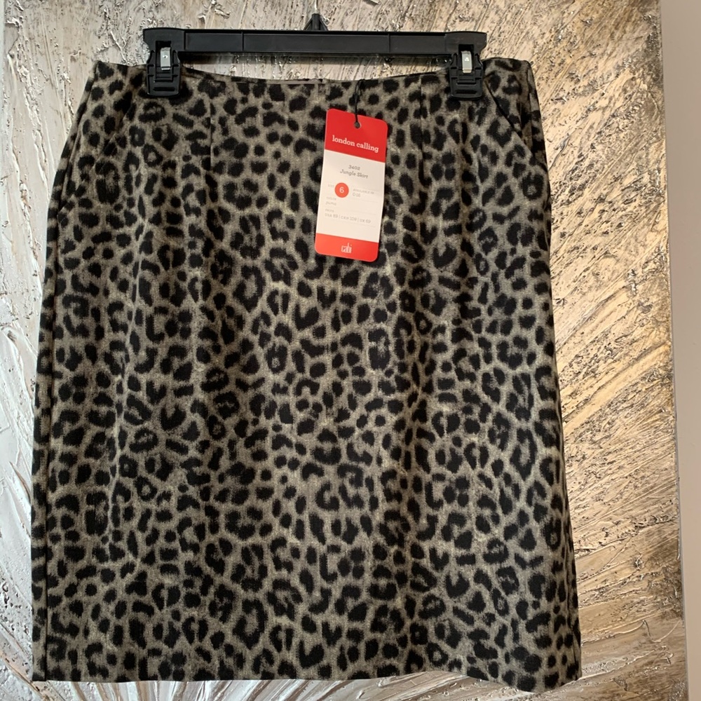 Cabi Jungle Skirt. Size 6.